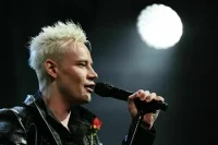Зеленский ввел санкции против Shaman и других российских артистов