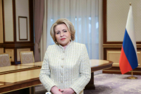 Матвиенко: Праздник Пасхи наполняет сердца любовью и верой в торжество жизни