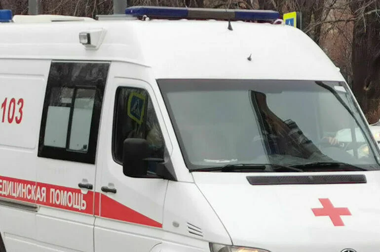 Двое детей и женщина пострадали при атаке дрона в Белгородской области