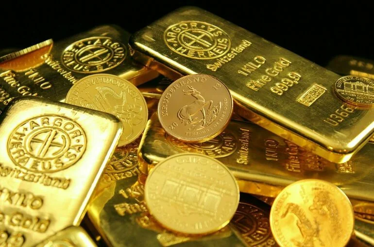 Стоимость золота впервые в истории превысила 3400 долларов за тройскую унцию