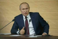 Путин объяснил удар по гражданскому объекту в Сумах