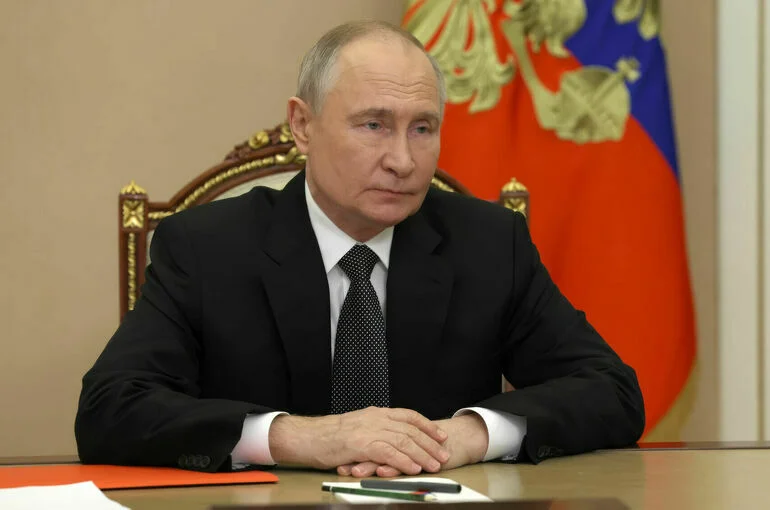 Путин назвал недопустимым рост доли ветхого жилья 