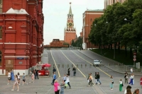 Кремль: Киев должен расчистить юридические препятствия для переговоров с Россией