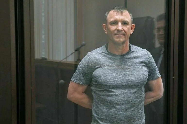 За что осудили генерала Попова