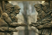 RT «оживил» фото встречи советских и американских войск на Эльбе в 1945 году