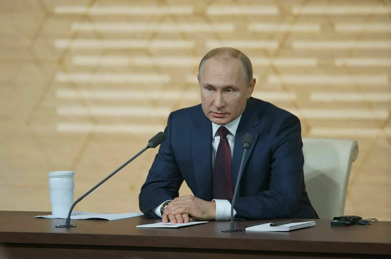 Ушаков: Путин планирует посетить Китай