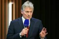 Песков предложил журналистам позвонить в Киев после атаки дронов на Москву