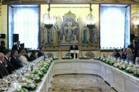 Путин поднял тост за поколение победителей, торжество правды и справедливости