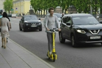 Автоэксперт оценил идею введения единых правил для электросамокатов