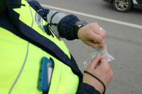 Оснований для отзыва водительских прав может стать больше