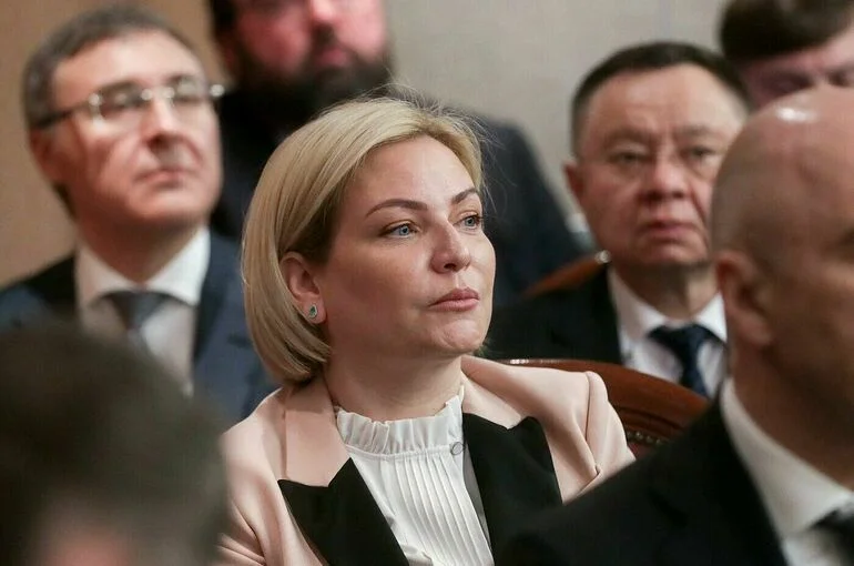 Министр культуры Любимова не смогла посетить интронизацию папы римского