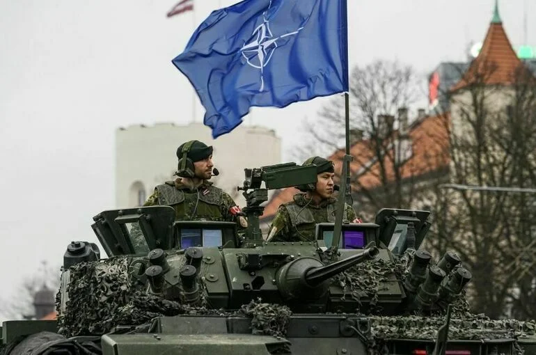 NI: НАТО ограничило военный потенциал Украины