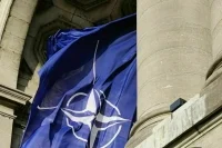 В НАТО приветствовали разговор Путина с Трампом