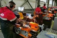 Безработица в России вернулась к рекордно низкому уровню