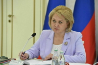 Сенатор Гумерова призвала включить вопросы экологии в образовательные программы