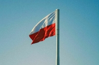 Польша передала России ноту протеста из-за демонтажа барельефов военных наград