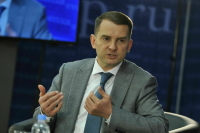 Депутат Нилов призвал дать молодежи возможность высказываться