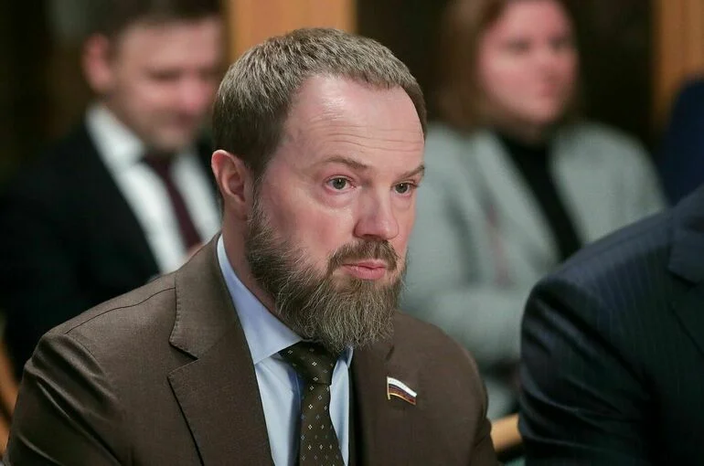Депутат Колунов: За сбор краснокнижных ягод могут посадить на четыре года