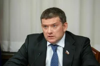 Сенатор Журавлев призвал усилить борьбу с мошенниками и террористами