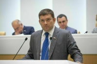 Сенатор Журавлев: Противостоять финансовым угрозам нужно сообща