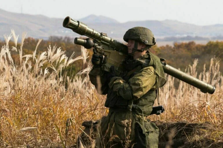Военные сбили два летевших на Москву беспилотника