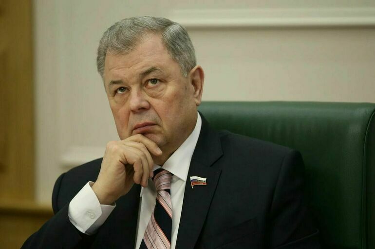 Сенатор Артамонов: Банковский сектор активно участвует в законотворчестве