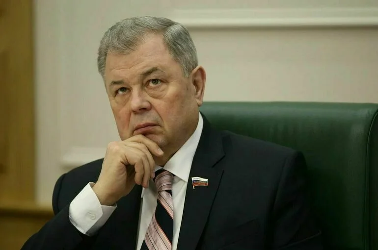 Сенатор Артамонов: Банковский сектор активно участвует в законотворчестве