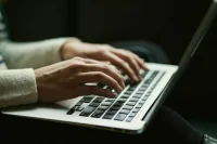 Мошенники на прямой связи: как сохранить деньги и имущество