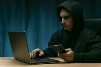 Общественная палата: В России действуют целые сообщества мошенников