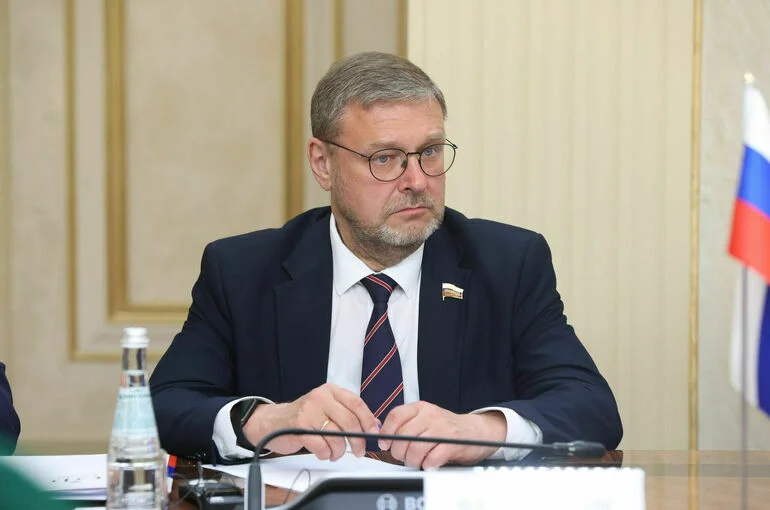 Сенатор Косачев: Победа Навроцкого на выборах в Польше вдохновит консерваторов в других странах