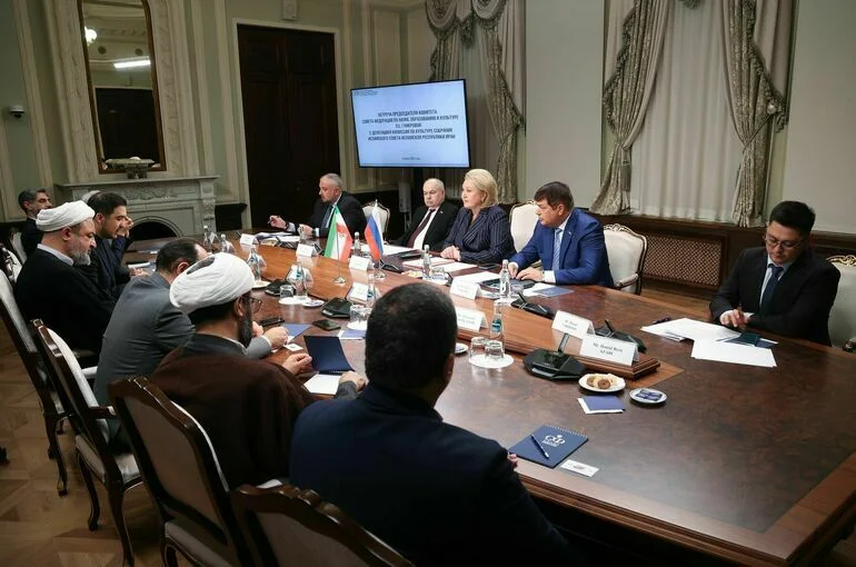 В меджлисе Ирана помогут организовать Фестиваль российской культуры