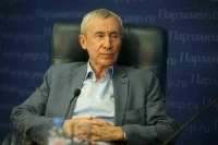 Сенатор Климов: Украинские политики везде говорят на русском языке