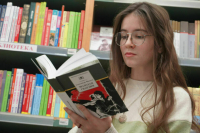 Школьные библиотеки укомплектуют патриотическими произведениями