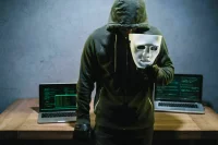 Россиян предупредили об активности «контактных» мошенников
