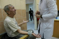 Показатель острых отравлений алкоголем в РФ за 9 лет сократился на 40%