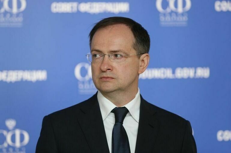 Мединский: Россия на переговорах с Украиной призвала к выработке условий мира