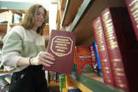 ВЦИОМ: Более трети россиян выступили против смены ударения в слове «звонит»