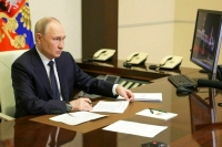 Путин поручил не затягивать с разработкой нового закона о языках народов РФ