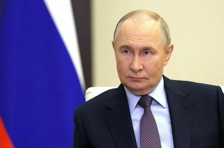Путин призвал избавиться от вульгарных заимствований в русском языке