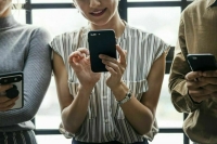 В МВД рассказали о новой схеме мошенников с поддельными рабочими чатами