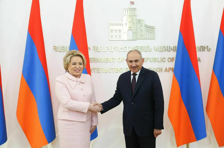 Встреча Матвиенко и Пашиняна продлилась дольше запланированного времени