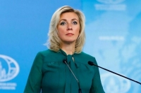 Захарова задалась вопросом: сам ли Зеленский решил не забирать тела?