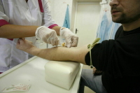 В Госдуму внесли законопроект, расширяющий права добровольцев на медпомощь