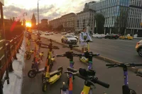 В ГАИ хотят внедрить технологии, исключающие езду на электросамокатах вдвоем