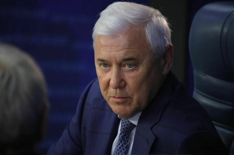 Депутат Аксаков предложил обсудить переход на программу долгосрочных сбережений
