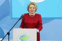 Матвиенко: Женщины должны чаще летать в космос