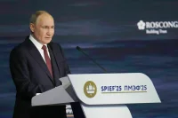 Путин: РФ создаст цифровую национальную логистическую транспортную платформу