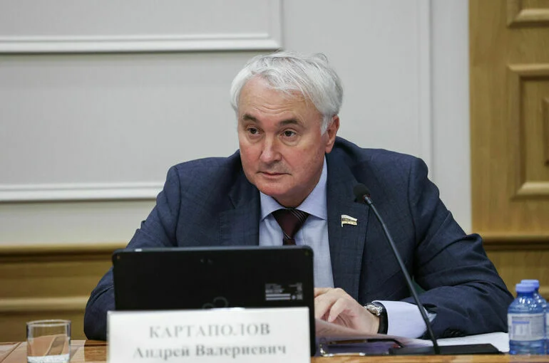 Депутат Картаполов: Иран вряд ли будет наносить удары по объектам США