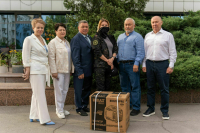 Ямальские депутаты доставили гуманитарную помощь в Волноваху