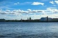 На берегу реки Охта открылась выставка «Дневники Победы» в честь 80-летия парада